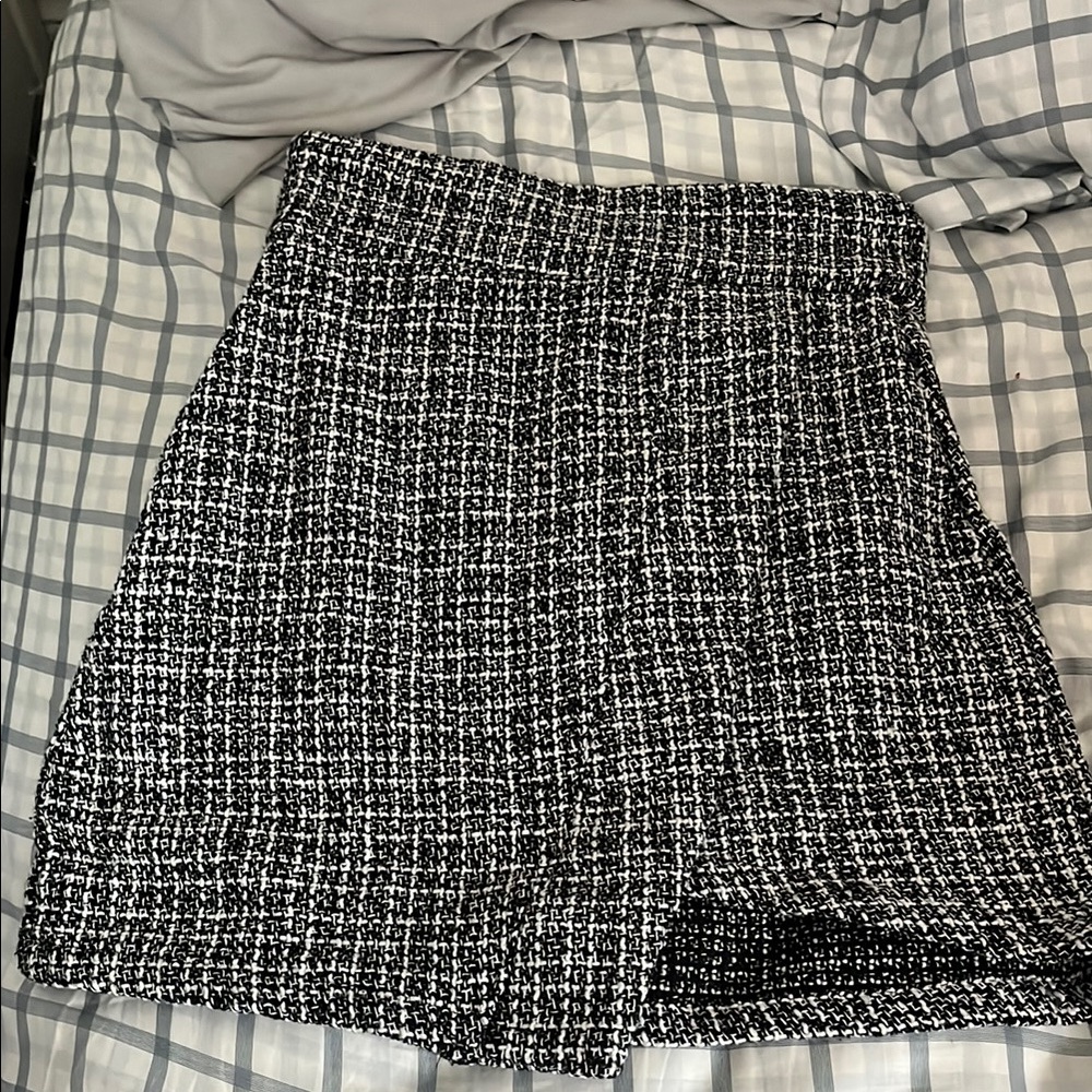 SHEIN Black and White Tweed Skirt